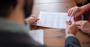 assurance emprunteur pour fonctionnaires : protégez votre prêt immobilier avec une couverture adaptée aux agents de la fonction publique.