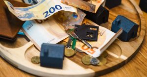 découvrez tout ce qu'il faut savoir sur l'acompte (down payment), son importance dans l'achat immobilier, les montants courants et comment bien le préparer.