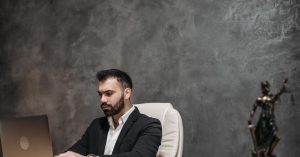 découvrez nos solutions de protection juridique pour défendre vos droits et vous accompagner en toute sérénité face aux litiges.