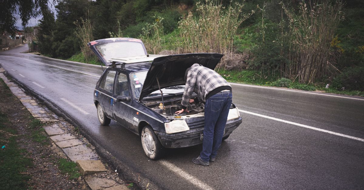 service d'assistance en cas de panne automobile, disponible 24h/24 pour vous dépanner rapidement et efficacement.