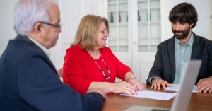 découvrez nos solutions d'assurance santé adaptées à vos besoins pour protéger votre santé et celle de votre famille efficacement.